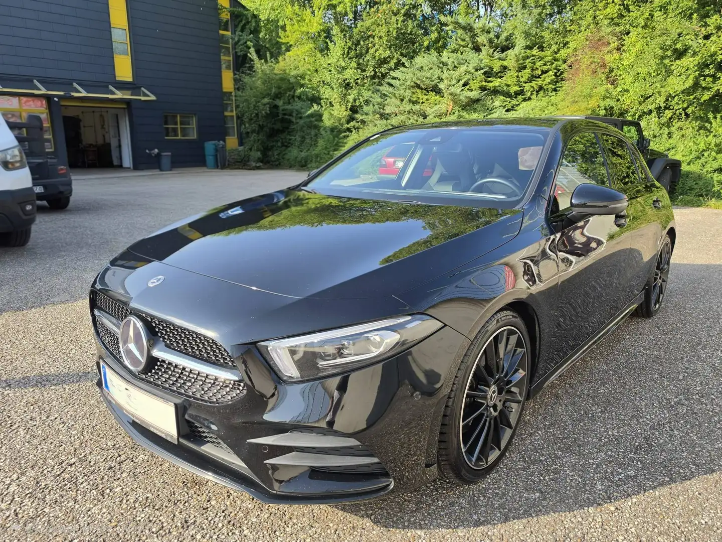 Mercedes-Benz A 200 A 200 d Aut. Schwarz - 2