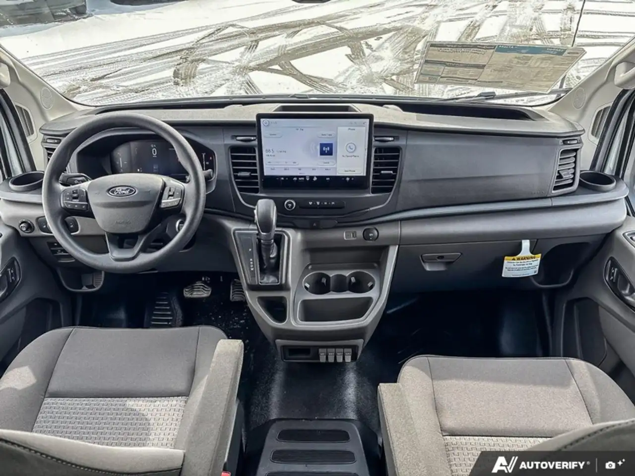 Ford Transit Cargo Van снимка Ford Transit Cargo Van