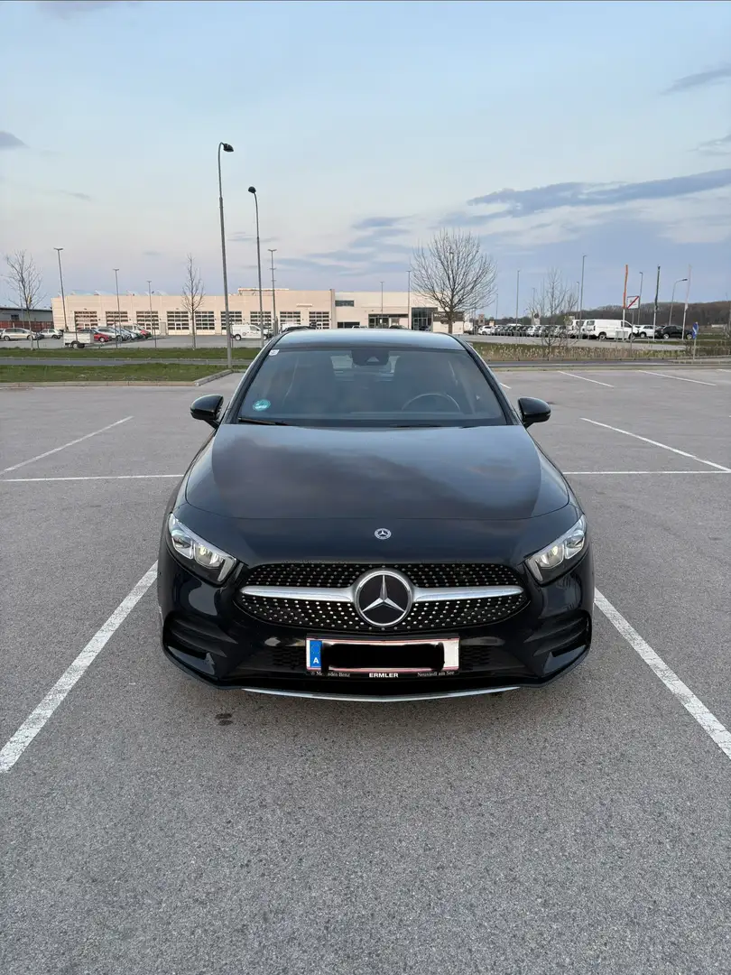 Mercedes-Benz A 180 Aut. Schwarz - 1