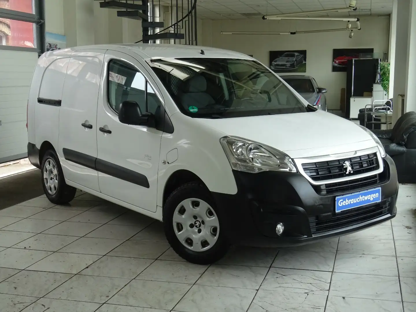Peugeot Partner L2 Electric Kasten "Galicia" Parkhilfe Weiß - 1