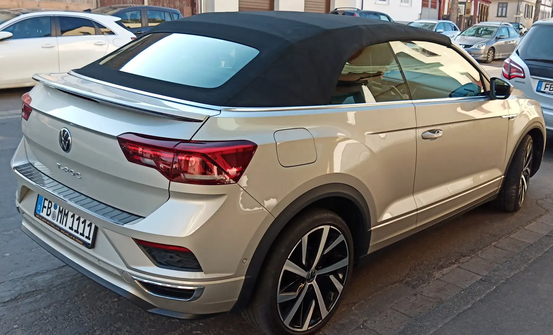 Volkswagen T-Roc T-Roc Cabriolet 1.5 TSI ACT OPF R-Line 6 Gang Zlatna - 2