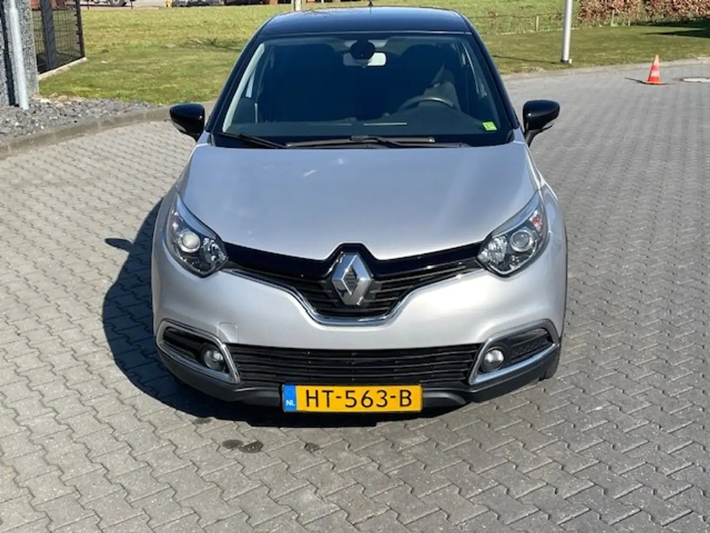 Renault Captur Captur 0.9 TCe Dynamique Ezüst - 2