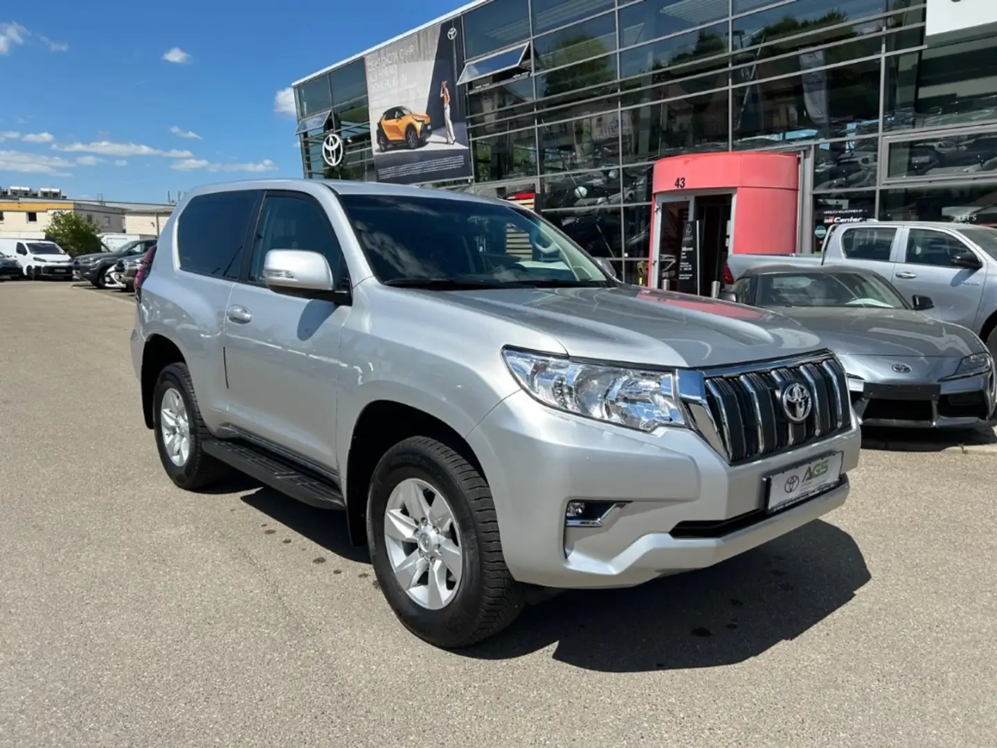 Toyota Land Cruiser 3-Türer Comfort 2.8 D4-D Automatik Ezüst - 2