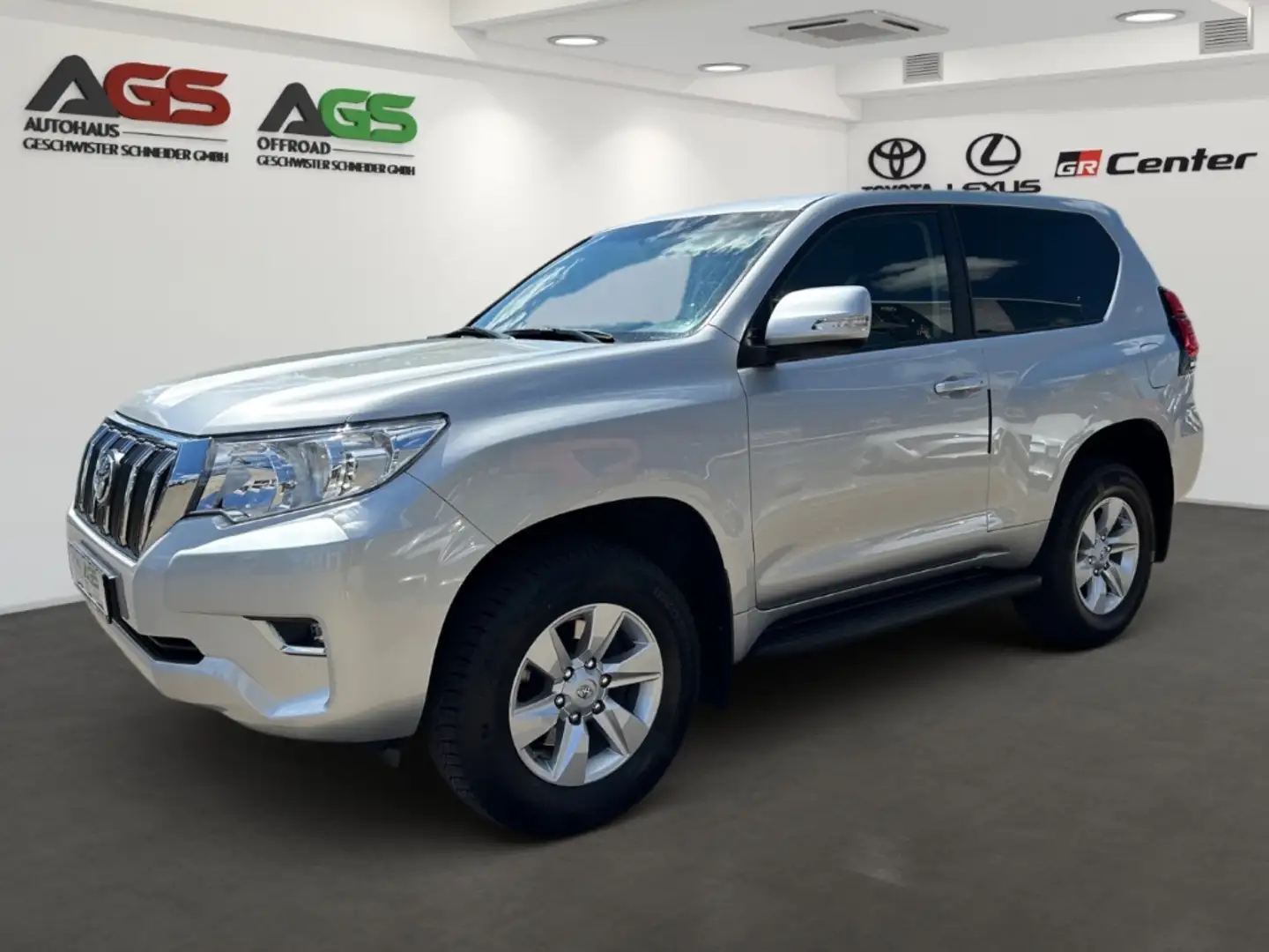 Toyota Land Cruiser 3-Türer Comfort 2.8 D4-D Automatik Ezüst - 1