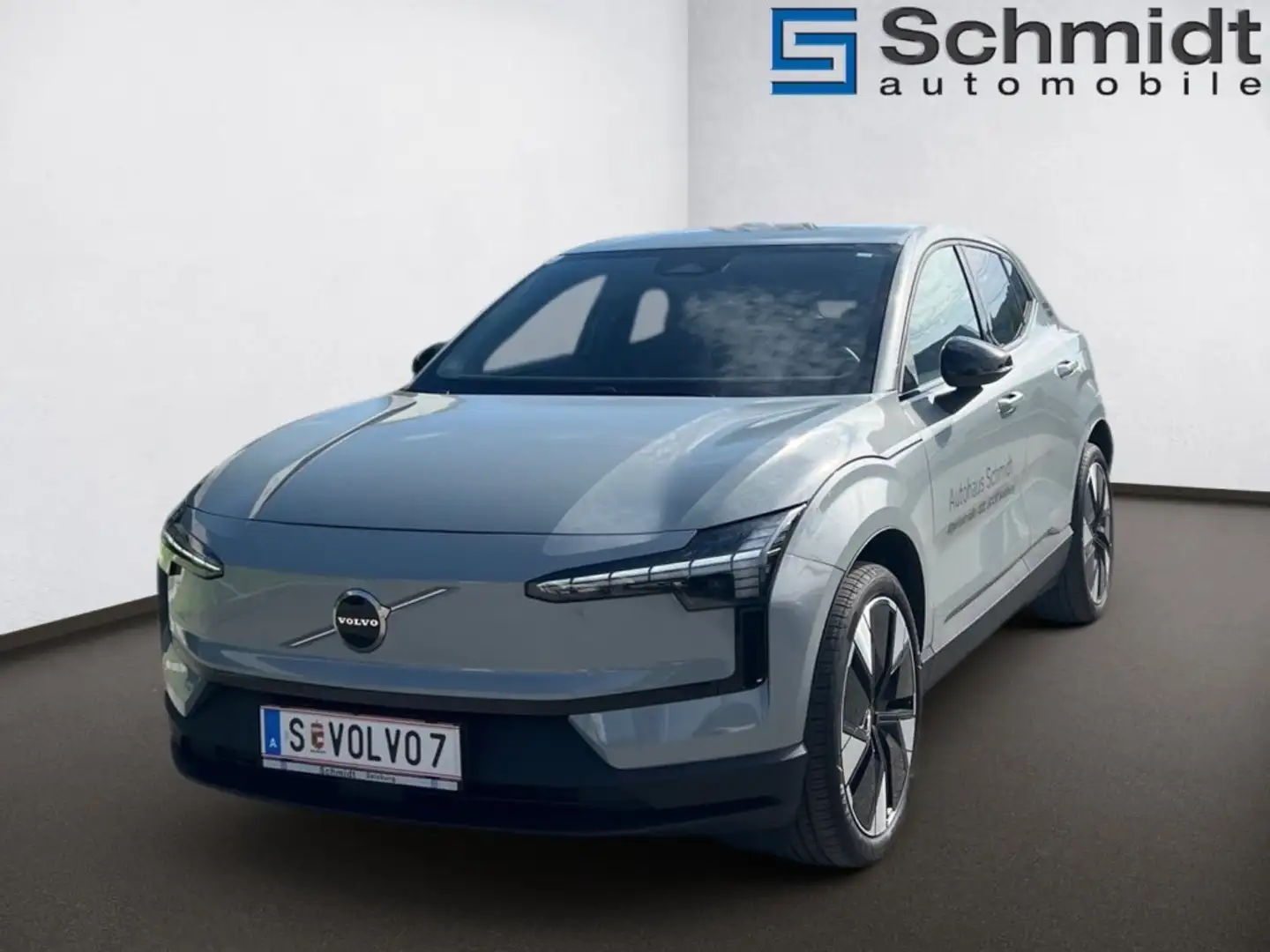 Volvo EX30 Plus, Single Motor Extended Range, Vollelektrisch Grau - 1