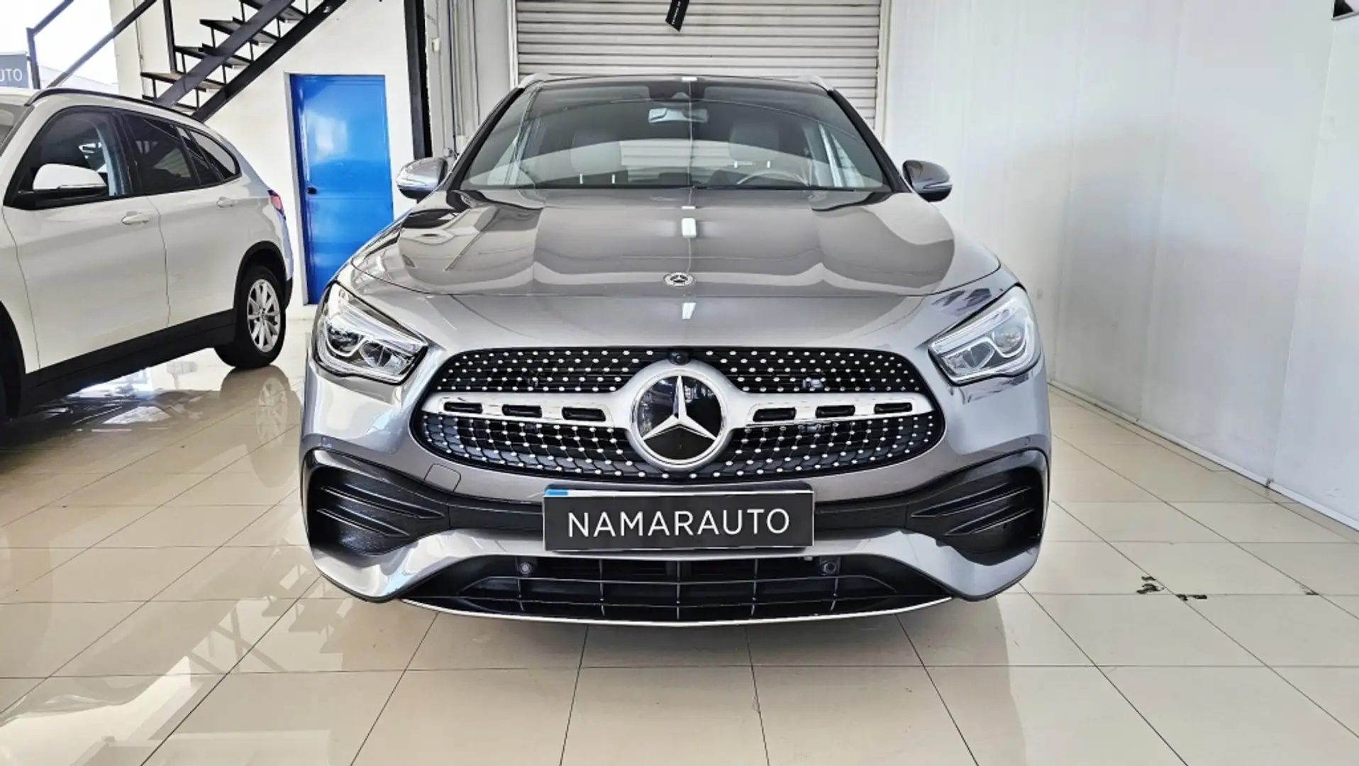 Mercedes-Benz GLA 200 200d 8G-DCT Gris - 2