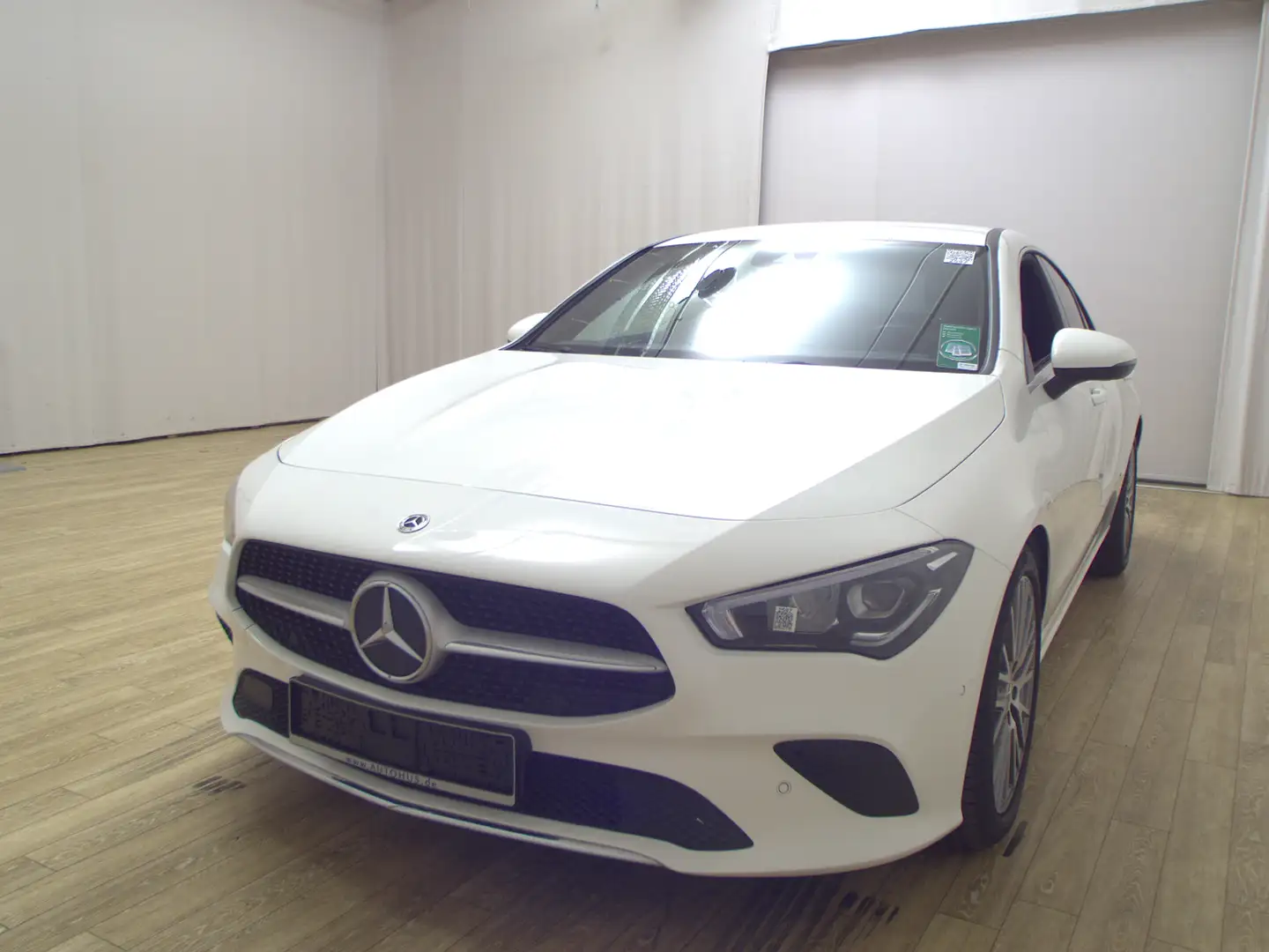 Mercedes-Benz CLA 220 d Progressive Navi LED Leder KeyLess LM Weiß - 2