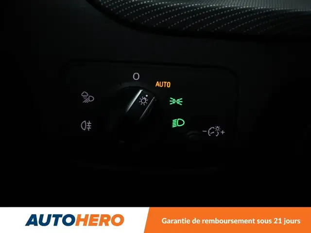 Audi Q2 view 27