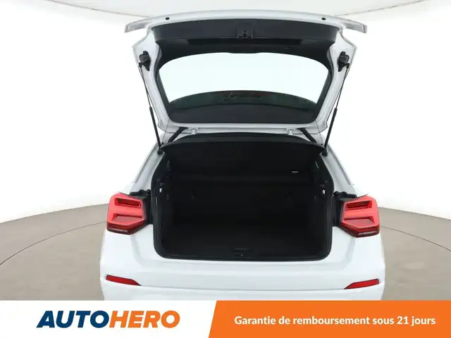 Audi Q2 view 17