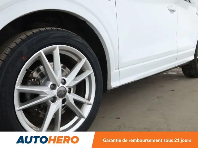 Audi Q2 view 30