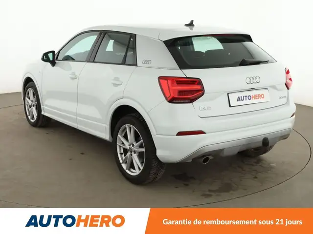 Audi Q2 view 4