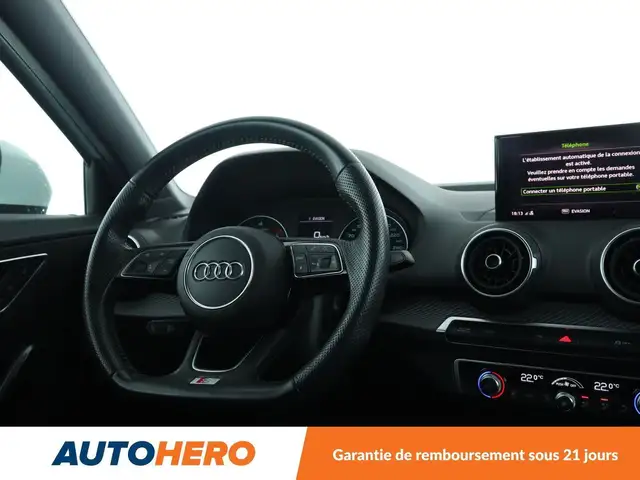 Audi Q2 view 13