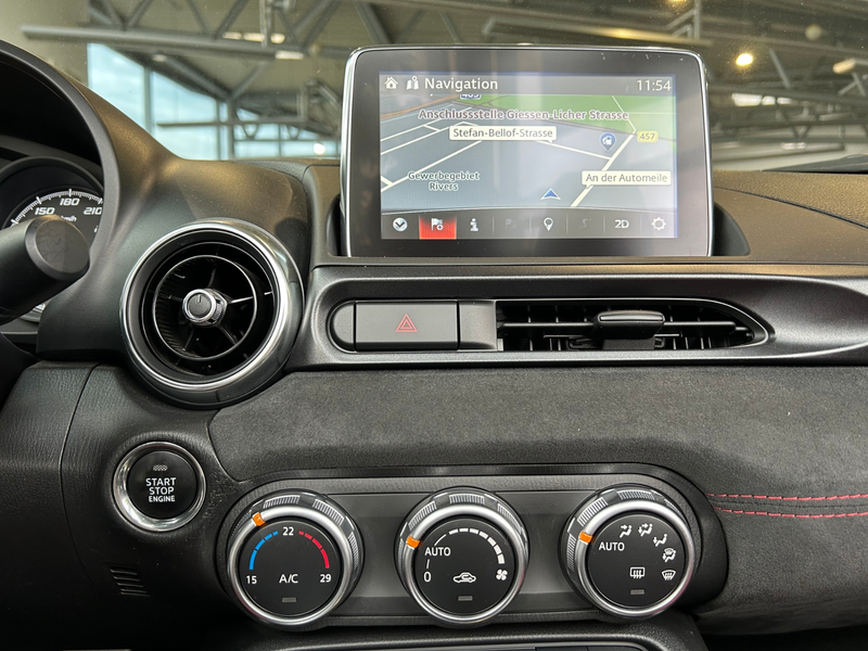 Abarth 124 Spider GT LED LEDER — photo 14