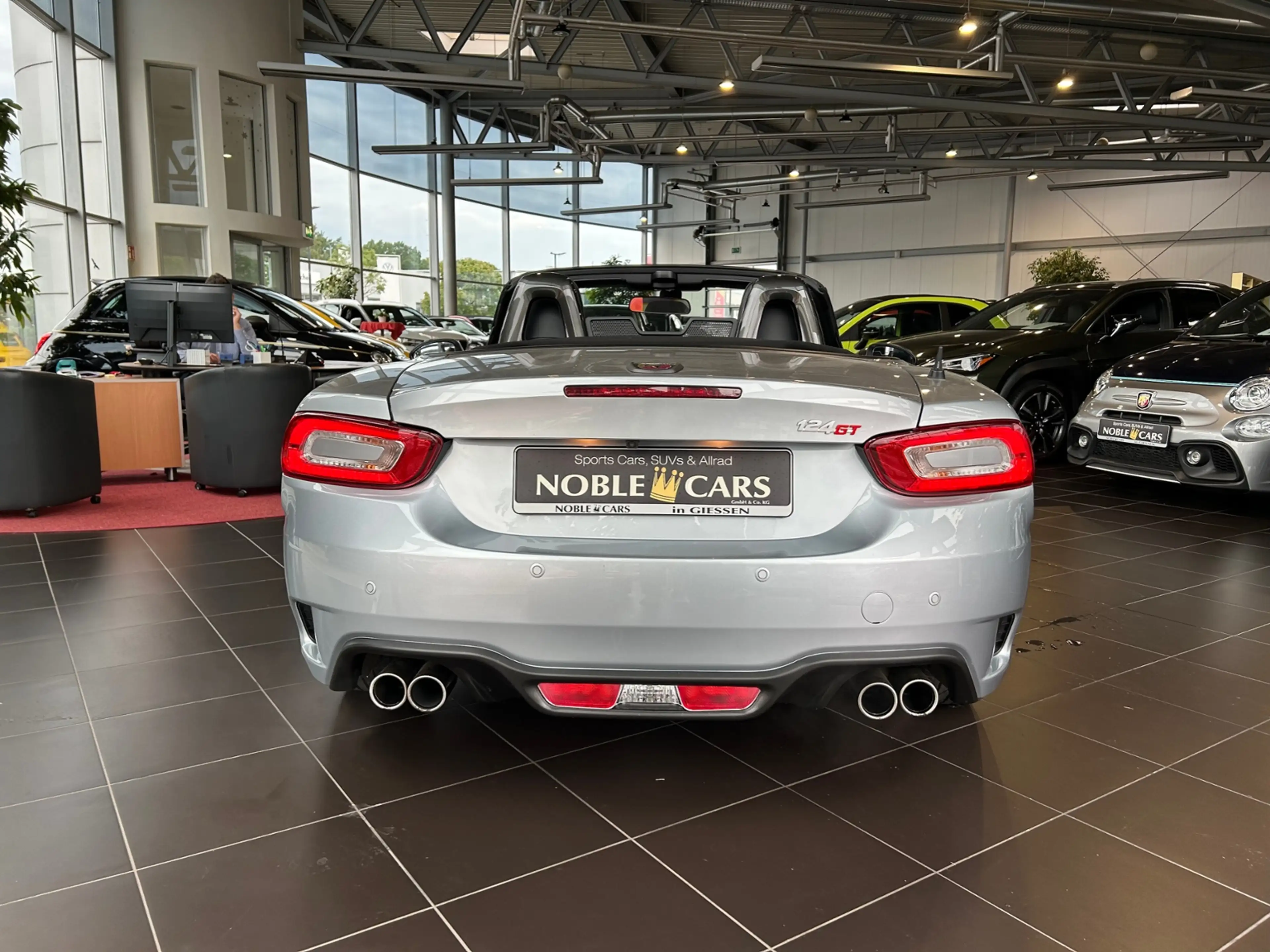 Abarth 124 Spider GT LED LEDER — photo 6