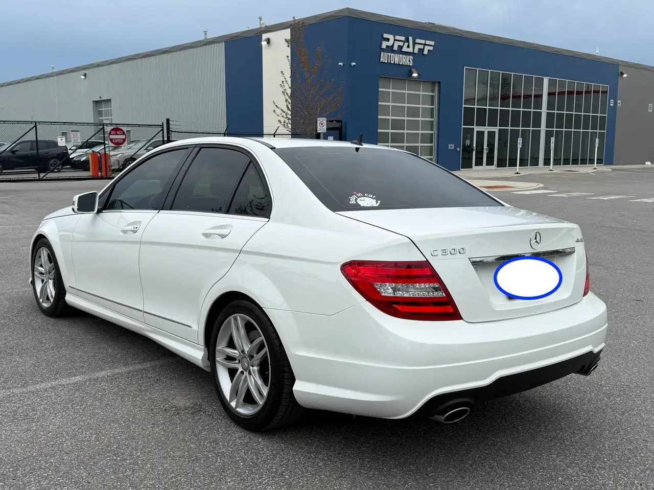 Mercedes-Benz C-Class снимка Mercedes-Benz C-Class