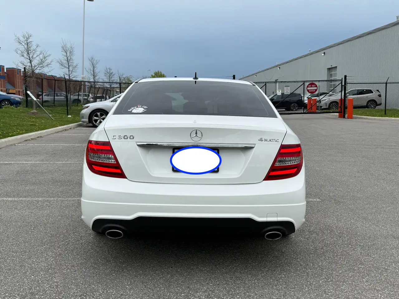 Mercedes-Benz C-Class снимка Mercedes-Benz C-Class