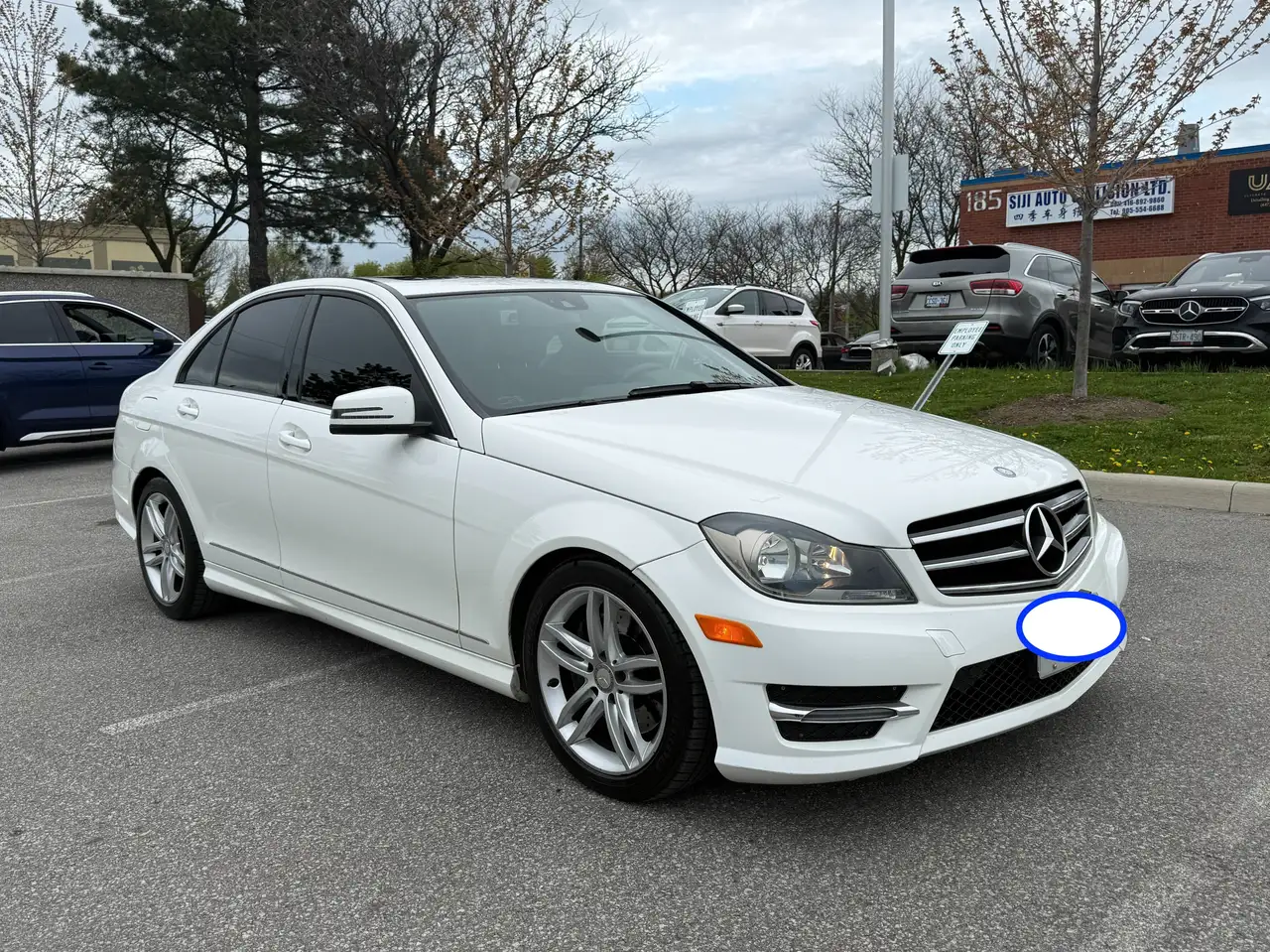 Mercedes-Benz C-Class снимка Mercedes-Benz C-Class