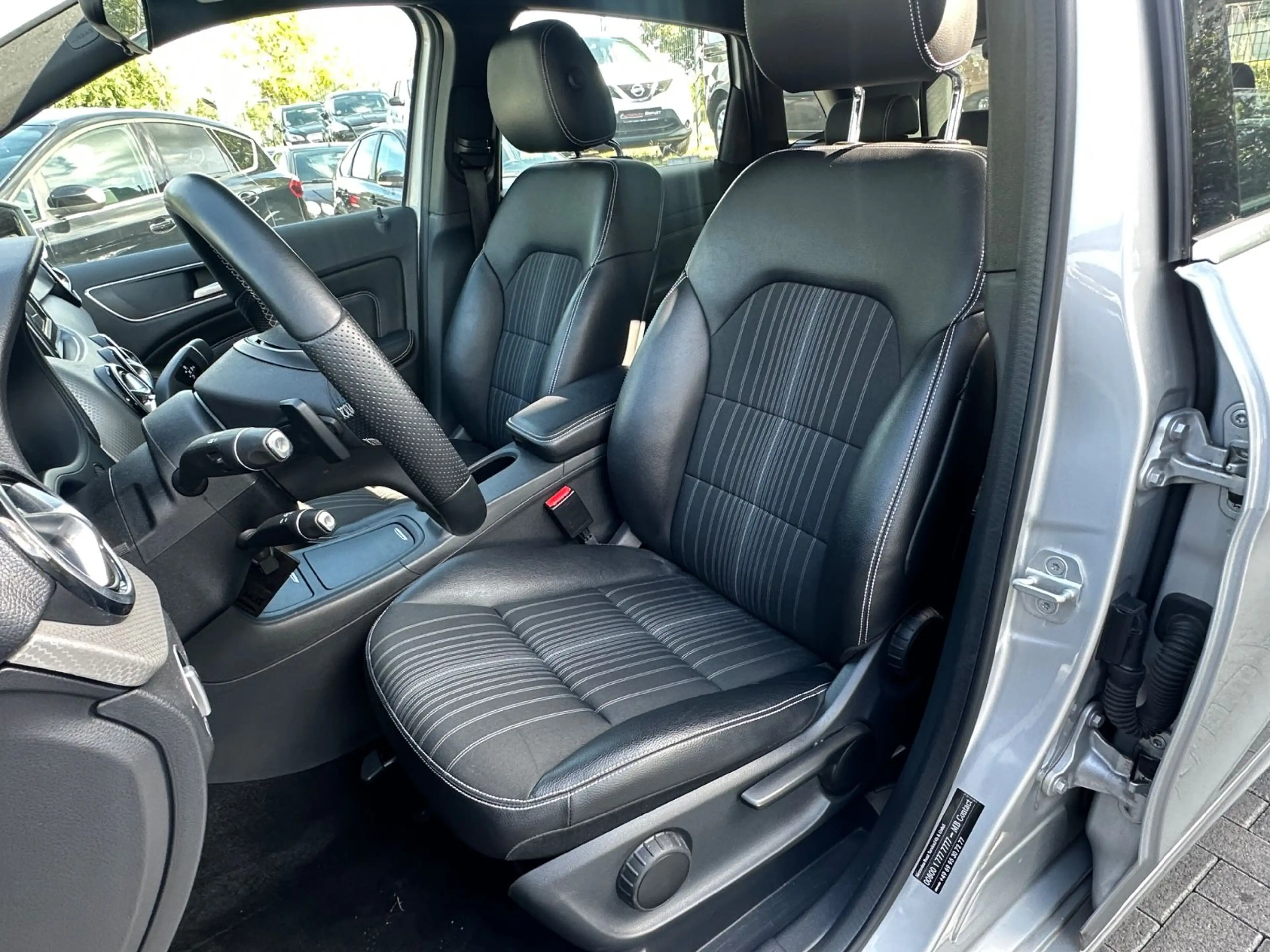 Mercedes-Benz B 250 Automatik*Klima*Leder*Xenon*Temp*Navi*StzH — photo 17