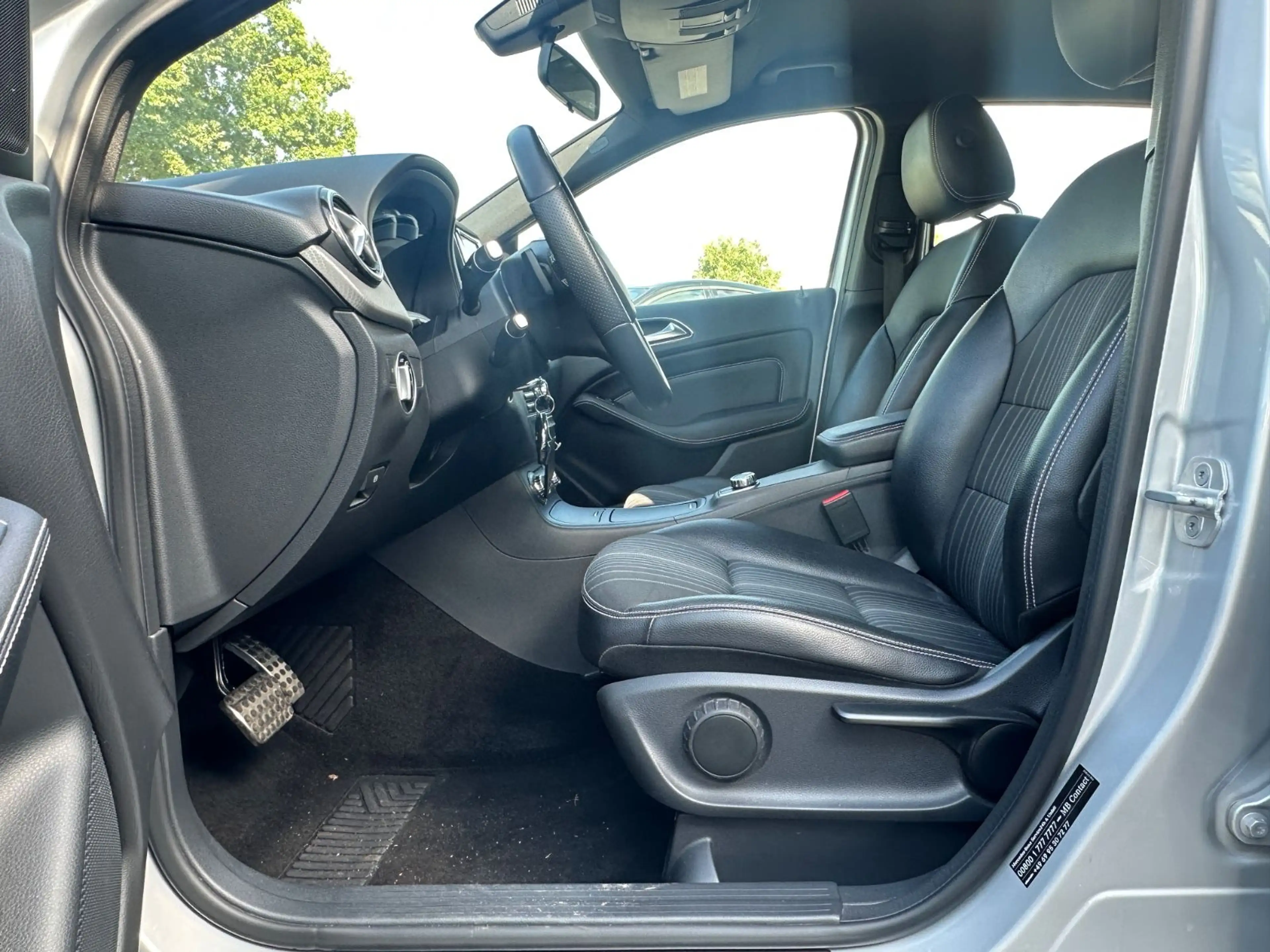 Mercedes-Benz B 250 Automatik*Klima*Leder*Xenon*Temp*Navi*StzH — photo 12