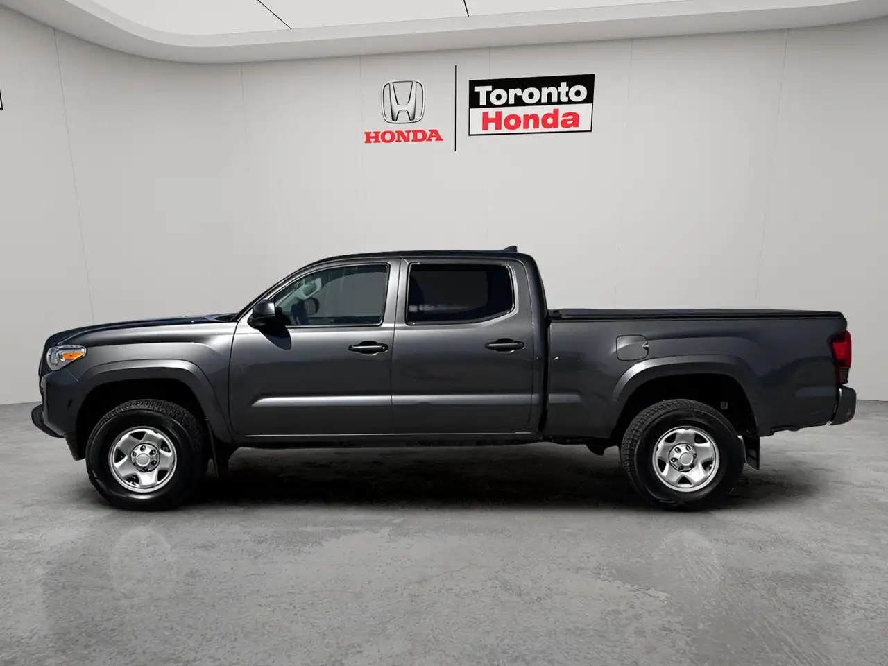 Toyota Tacoma снимка Toyota Tacoma