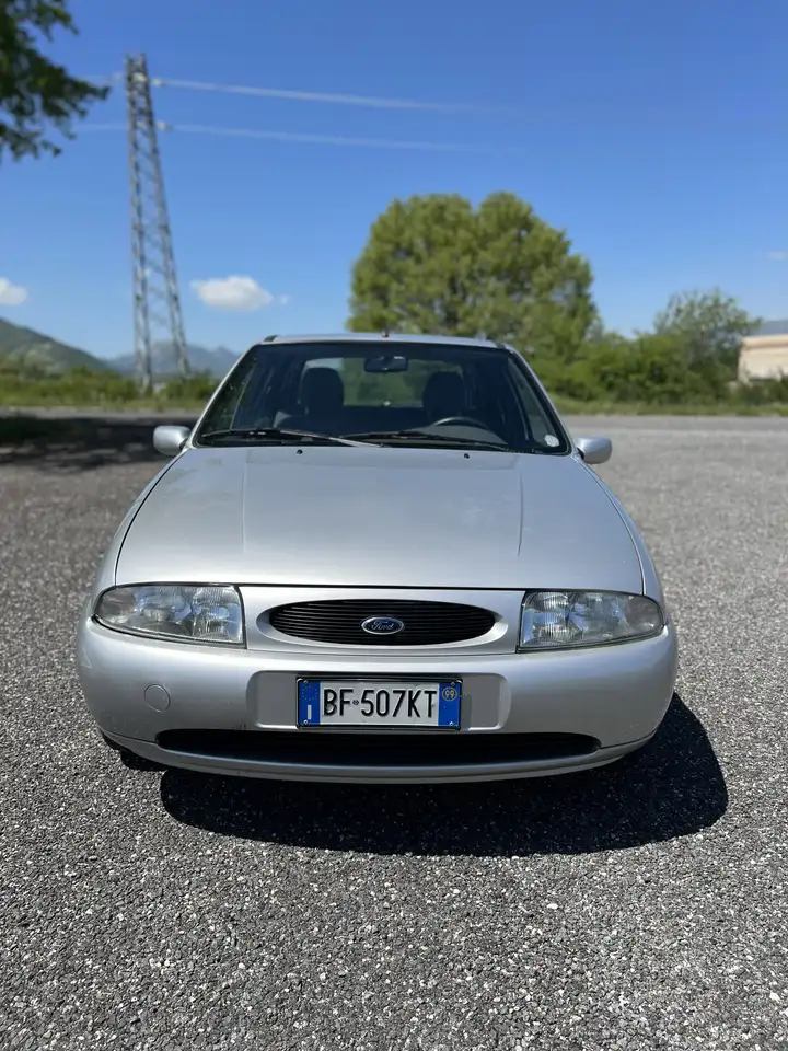 Ford Fiesta 5p 1.2 Techno, foto 2