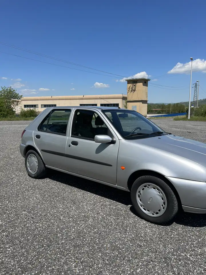 Ford Fiesta 5p 1.2 Techno, foto 4