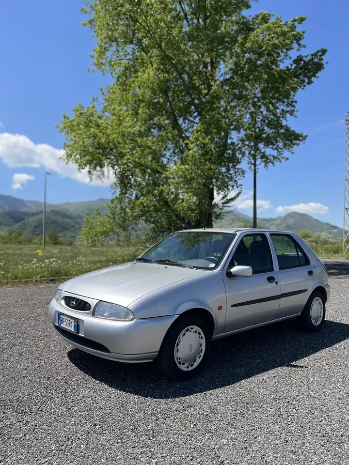 Ford Fiesta 5p 1.2 Techno, foto 1