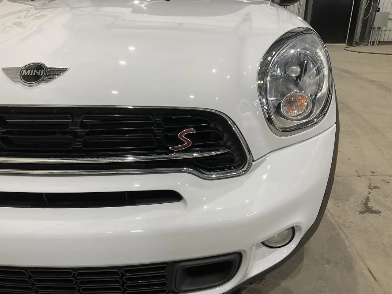 MINI Cooper Countryman снимка MINI Cooper Countryman