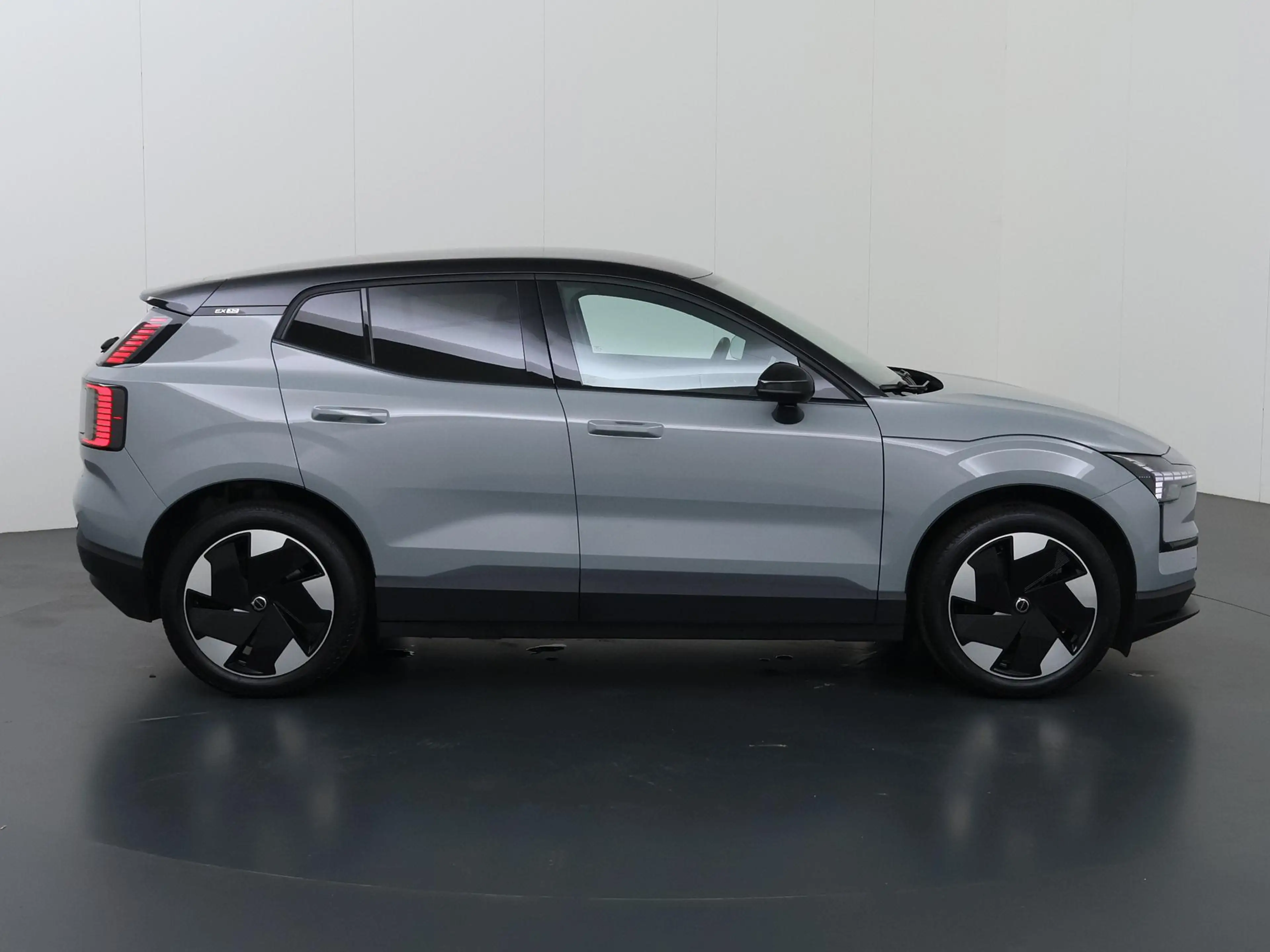 Volvo EX30 Twin Motor Performance Plus 69 kWh | SOH 96% | Nav — photo 6