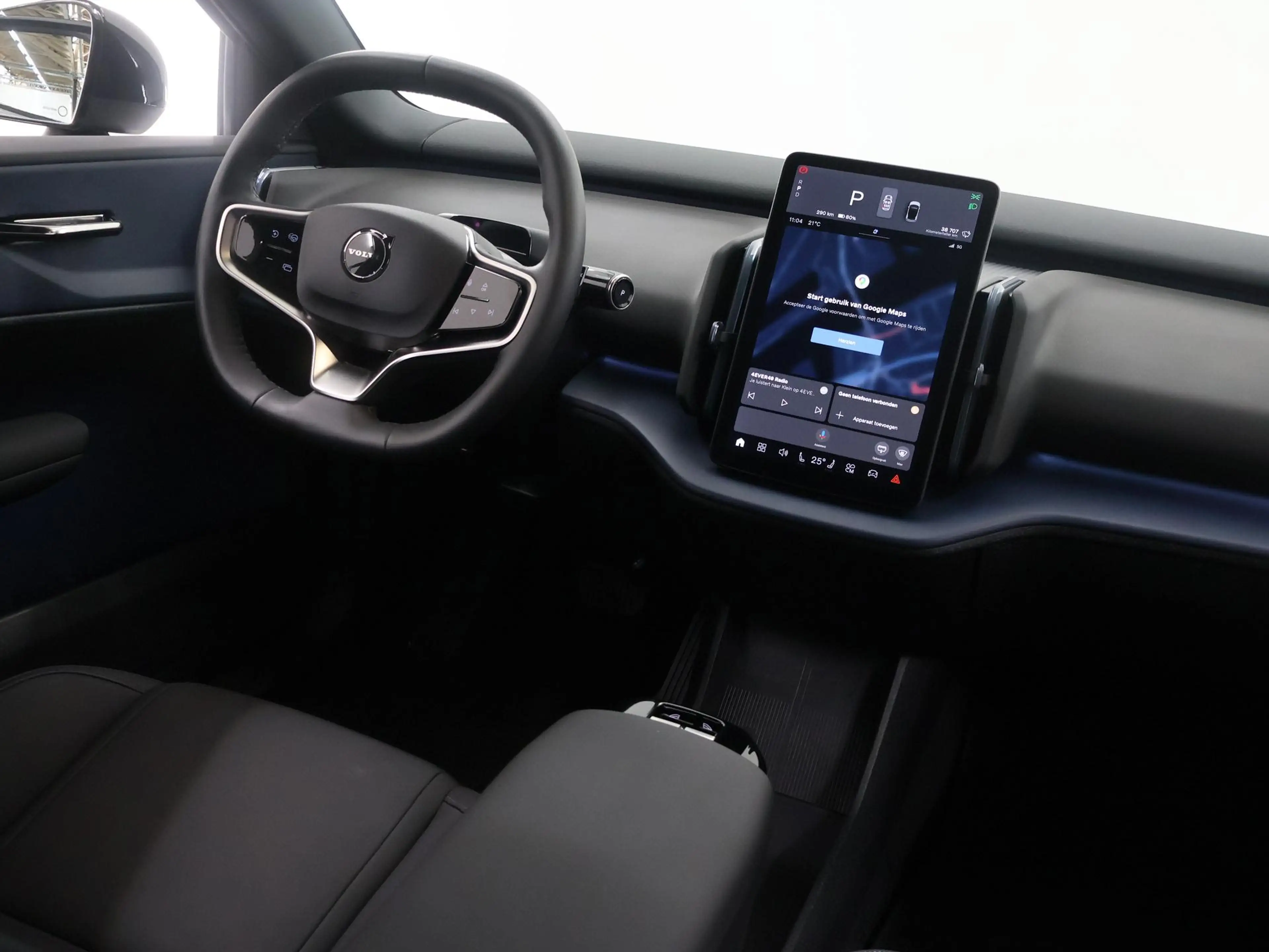 Volvo EX30 Twin Motor Performance Plus 69 kWh | SOH 96% | Nav — photo 9