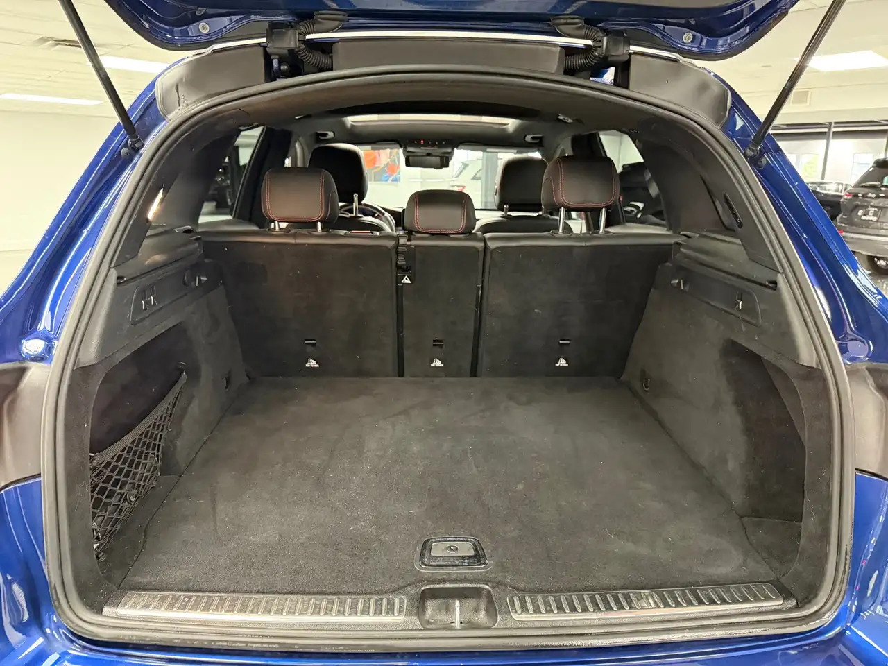 Mercedes-Benz GLC снимка Mercedes-Benz GLC