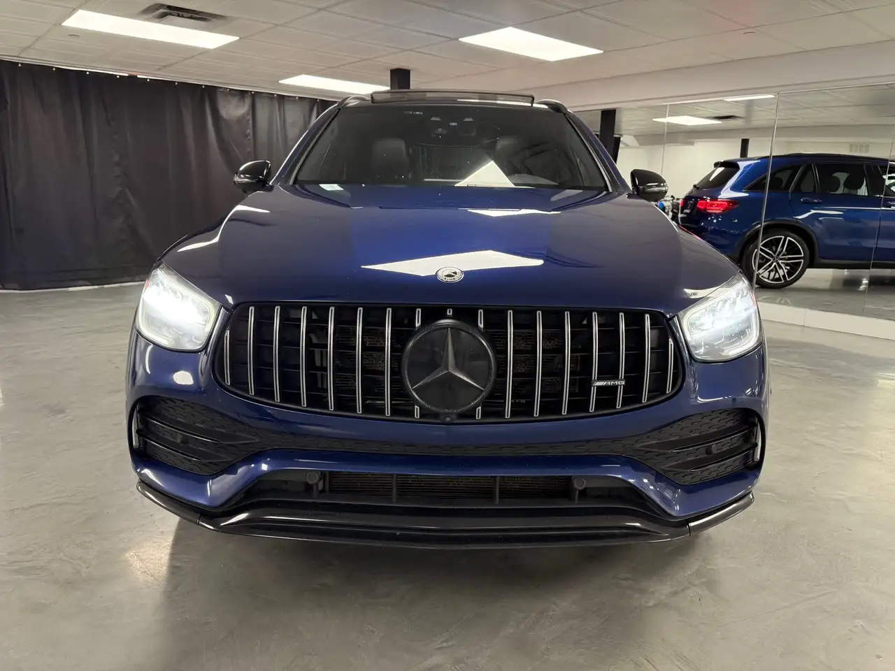 Mercedes-Benz GLC снимка Mercedes-Benz GLC