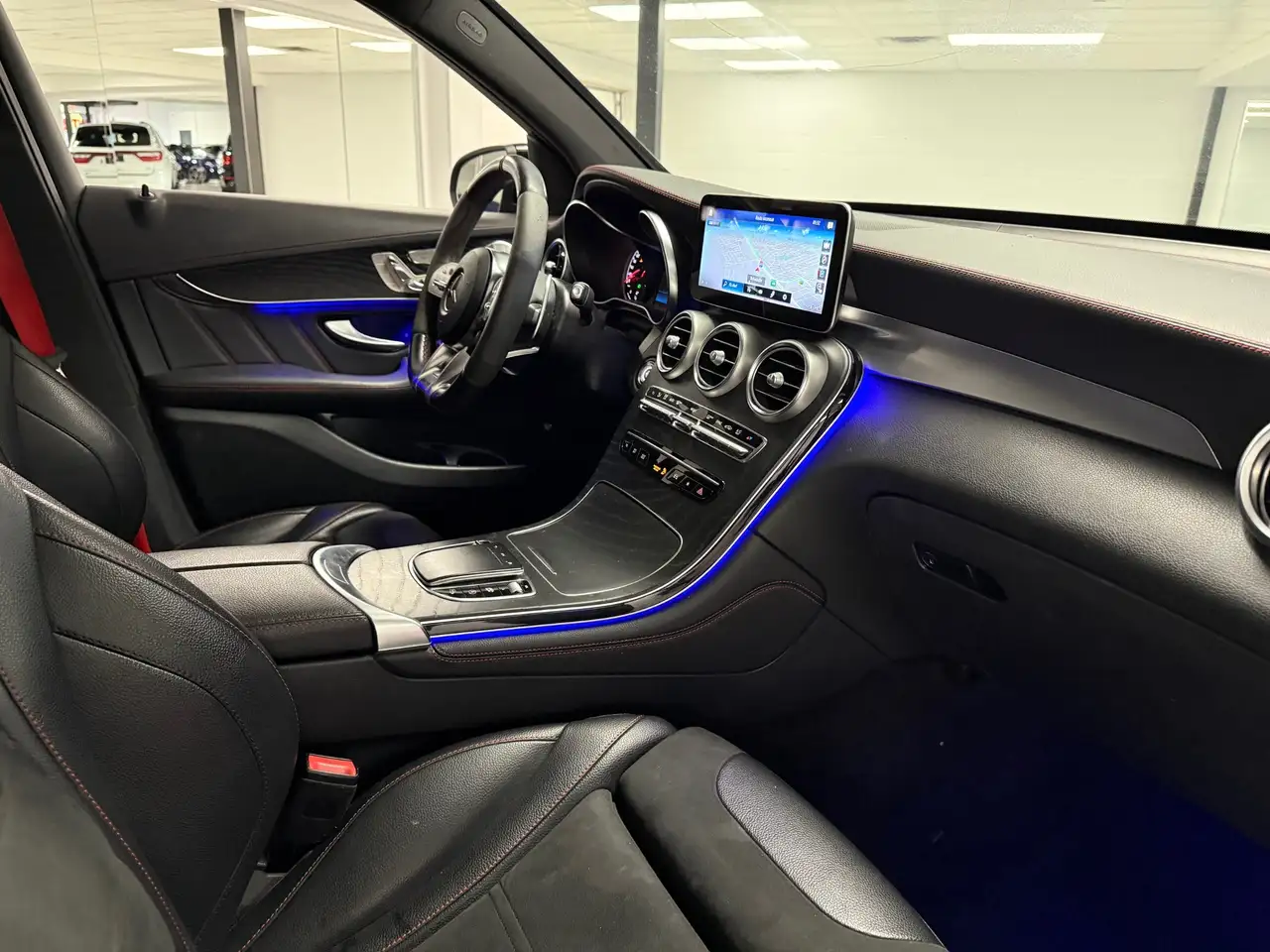 Mercedes-Benz GLC снимка Mercedes-Benz GLC