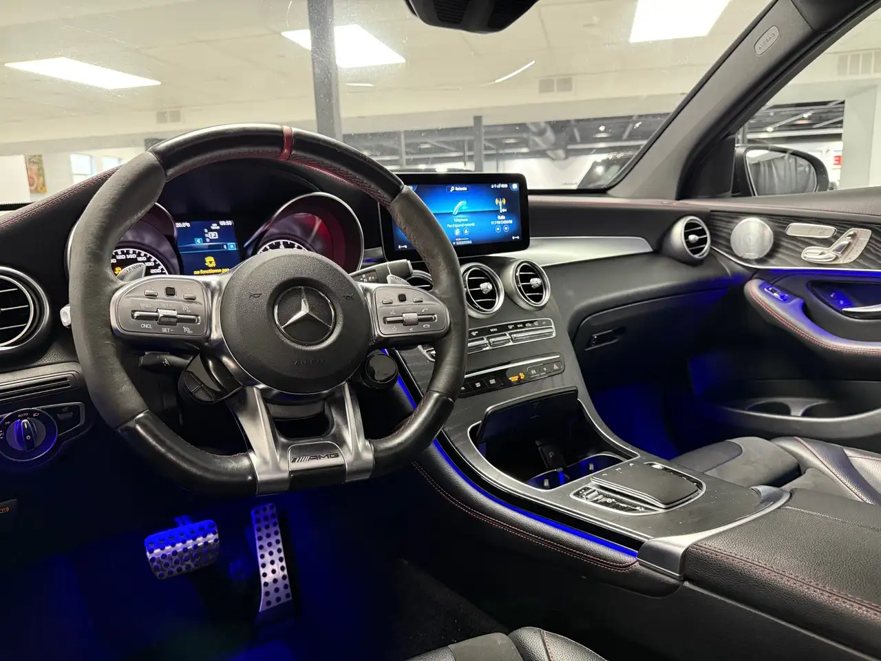 Mercedes-Benz GLC снимка Mercedes-Benz GLC