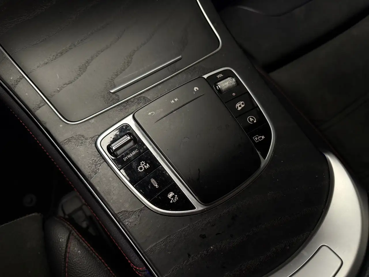 Mercedes-Benz GLC снимка Mercedes-Benz GLC