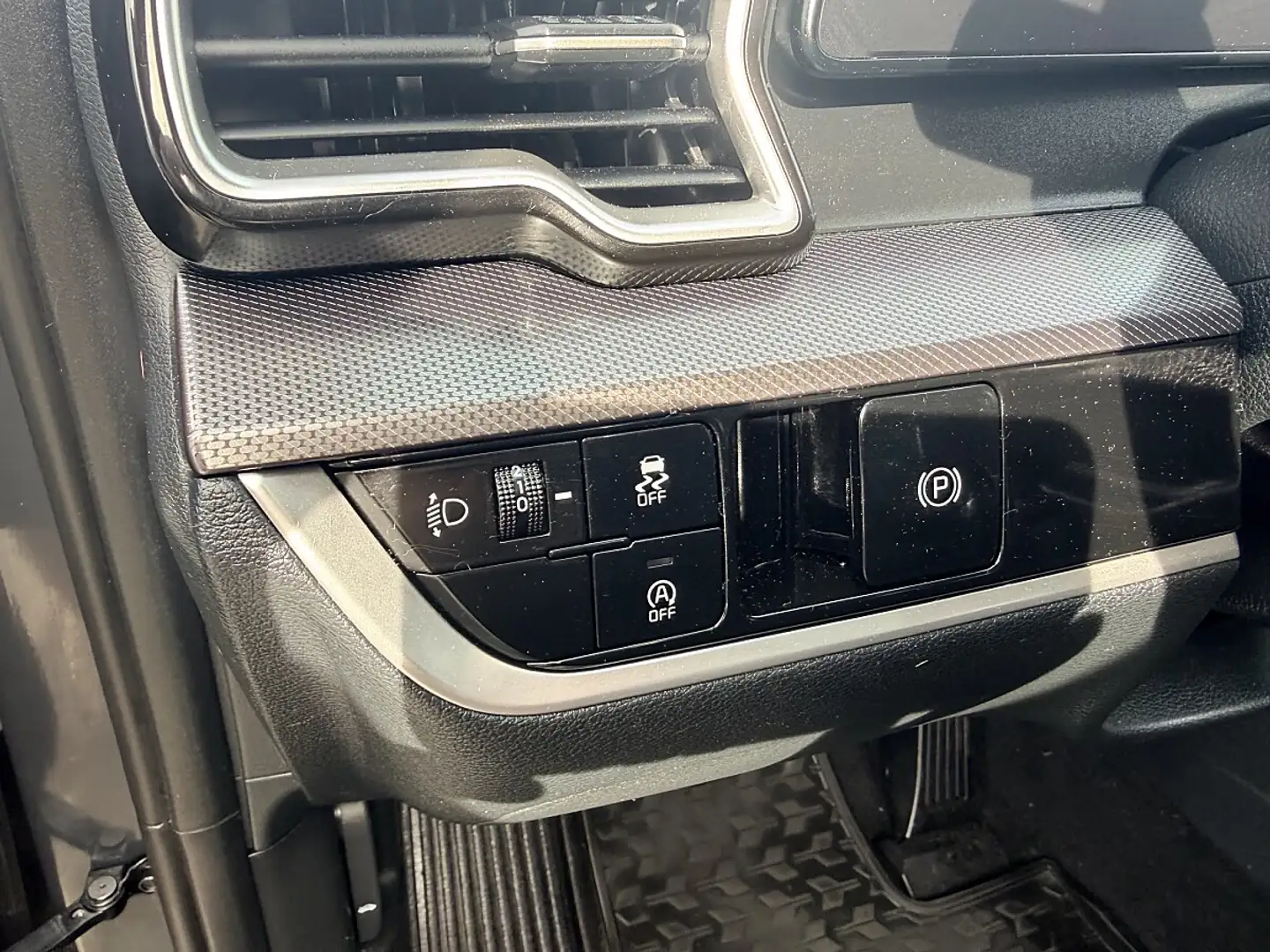 Kia Sportage 1,6 CRDI 48V Launch Edition Grau - 2