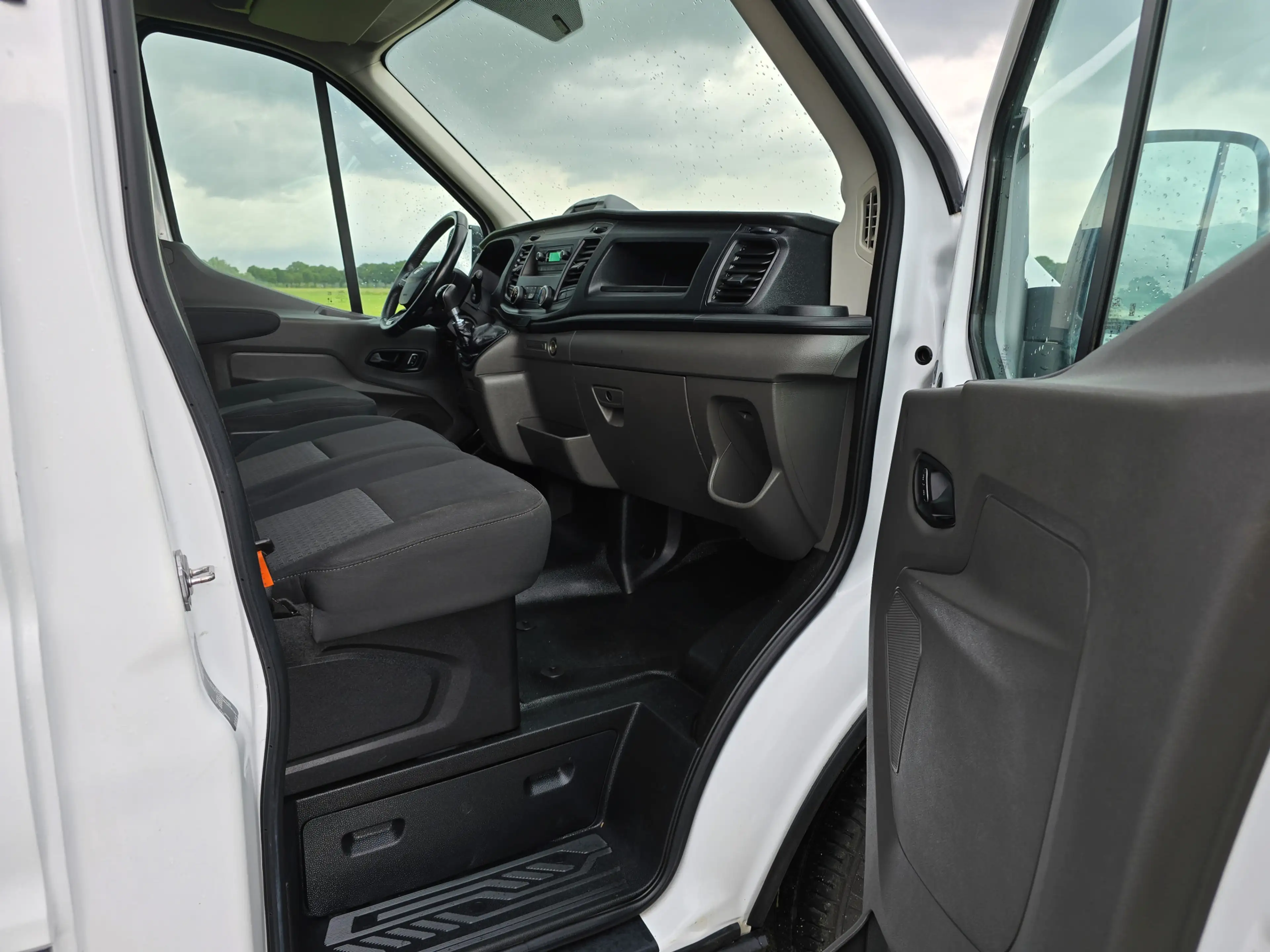 Ford Transit 350 2.0 TDCI L2 H2 - 130 Pk - Euro 6 - Airco - Cru — photo 12