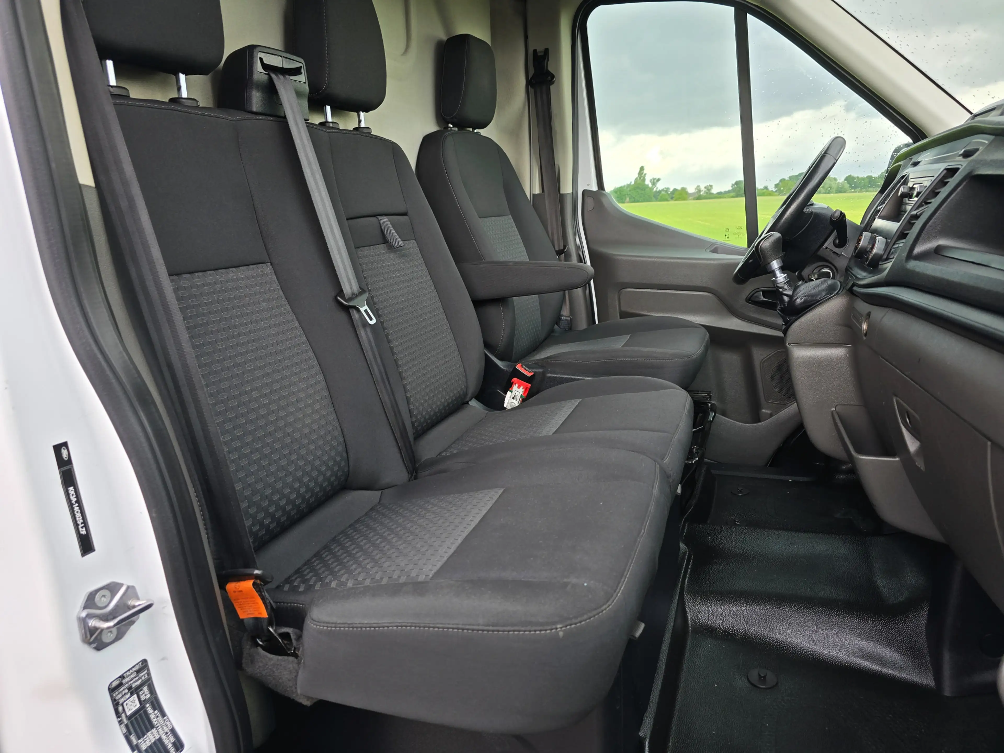 Ford Transit 350 2.0 TDCI L2 H2 - 130 Pk - Euro 6 - Airco - Cru — photo 13