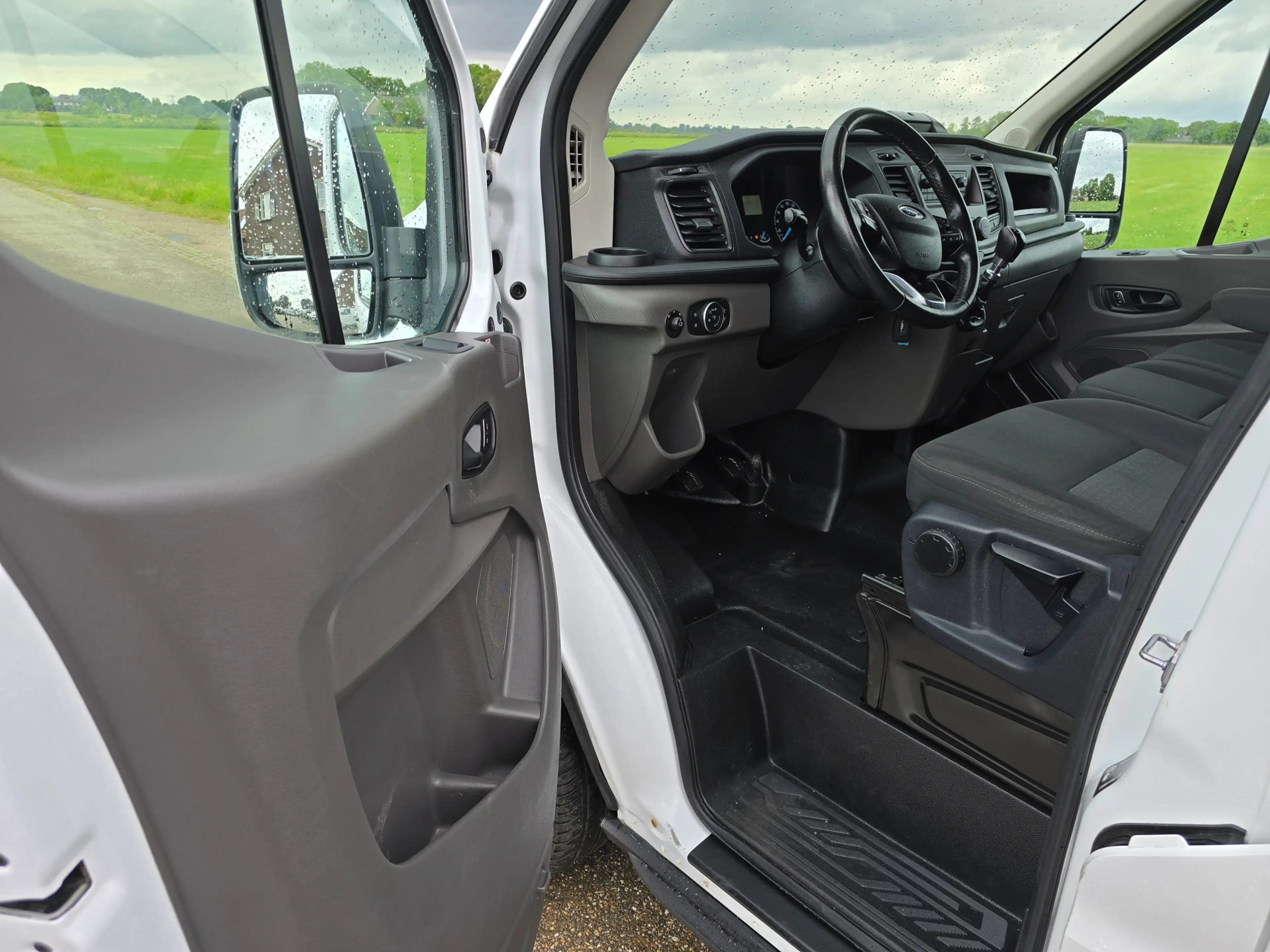 Ford Transit 350 2.0 TDCI L2 H2 - 130 Pk - Euro 6 - Airco - Cru — photo 20