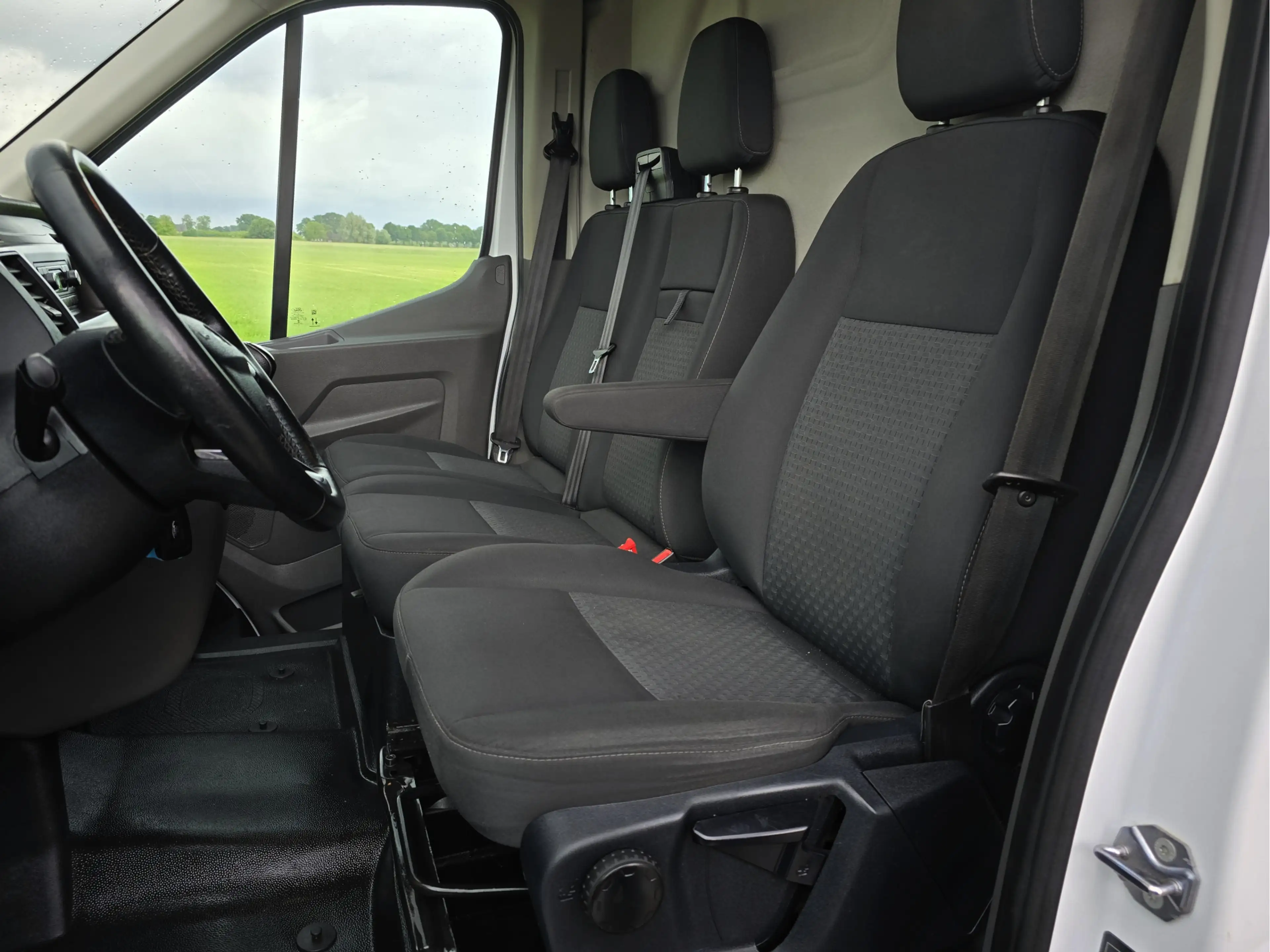 Ford Transit 350 2.0 TDCI L2 H2 - 130 Pk - Euro 6 - Airco - Cru — photo 23