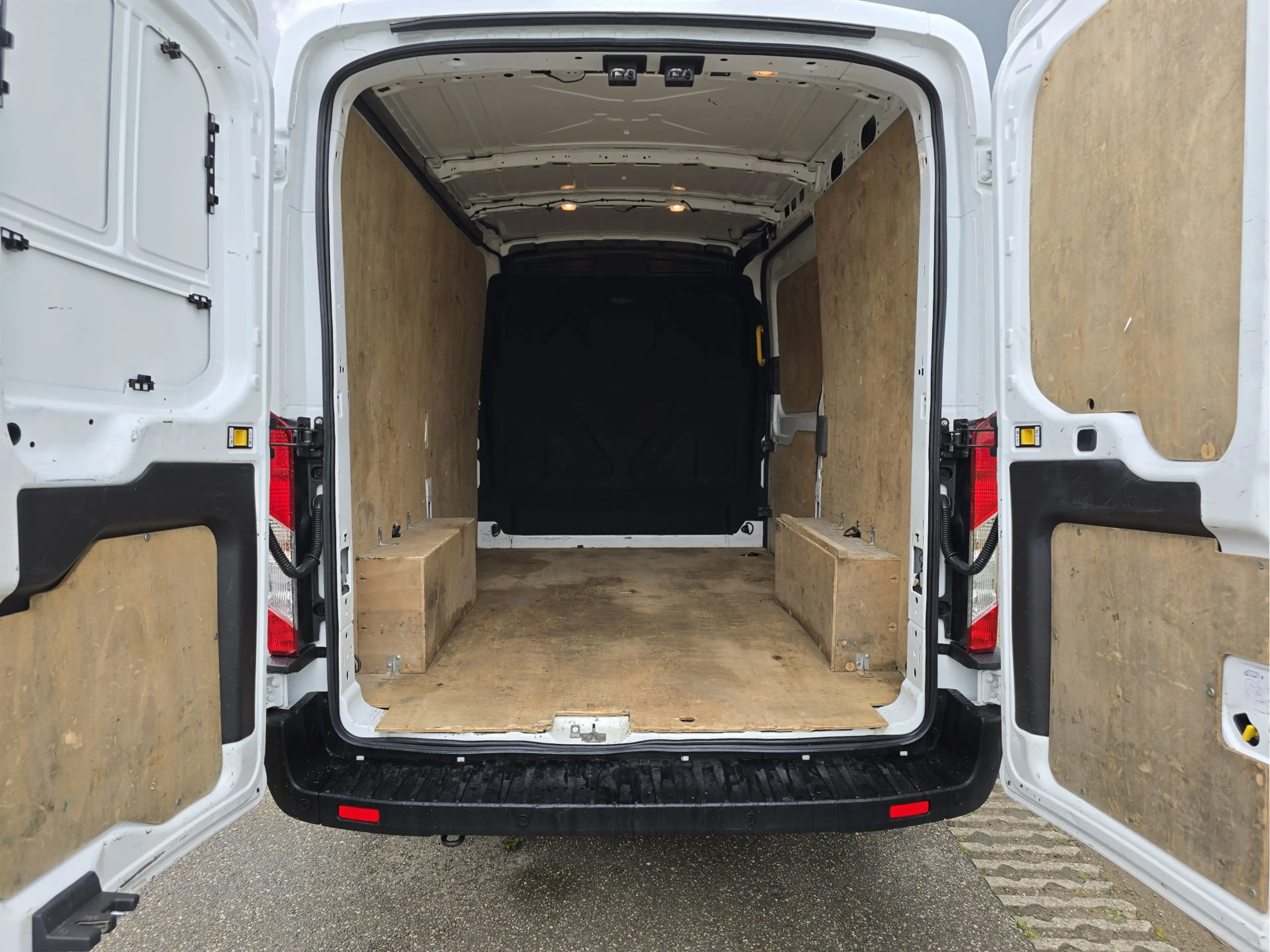 Ford Transit 350 2.0 TDCI L2 H2 - 130 Pk - Euro 6 - Airco - Cru — photo 6
