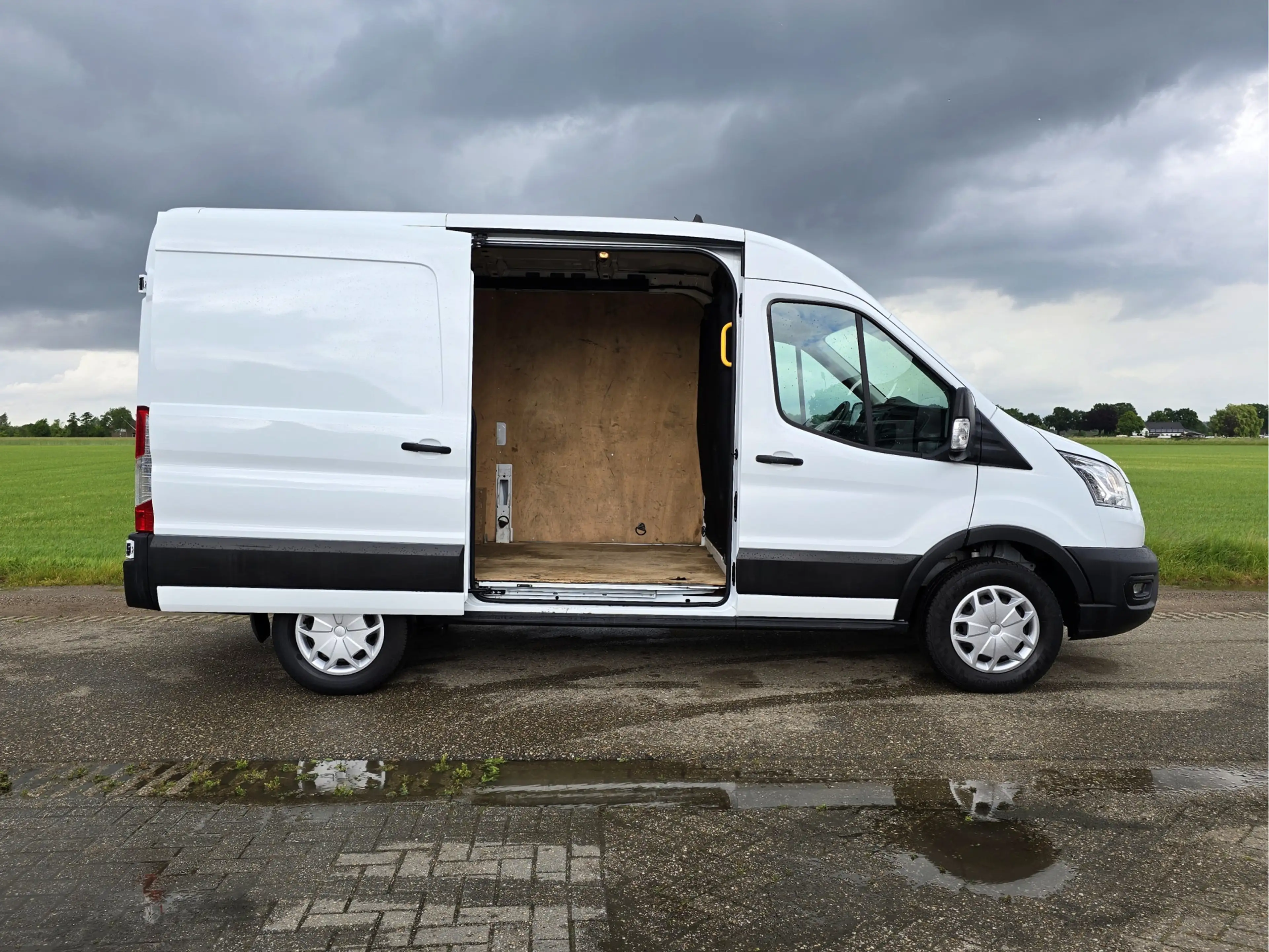 Ford Transit 350 2.0 TDCI L2 H2 - 130 Pk - Euro 6 - Airco - Cru — photo 28