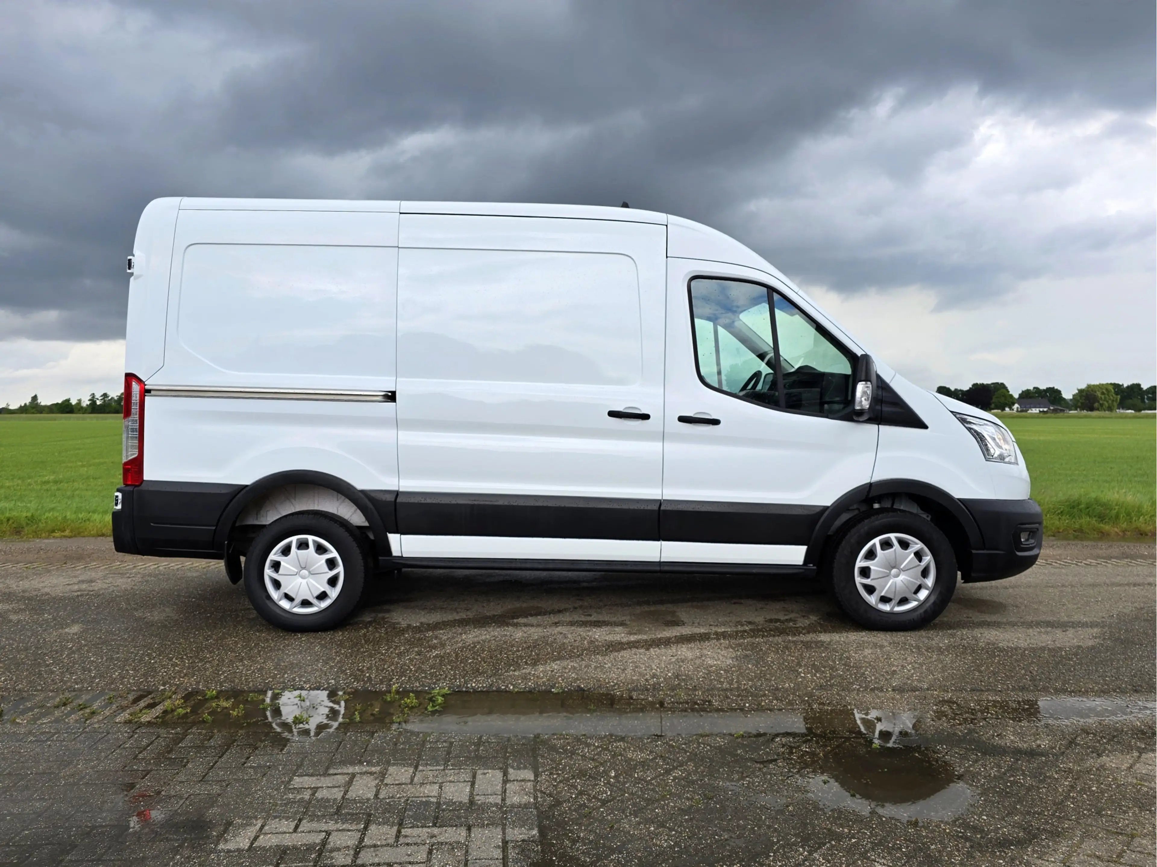 Ford Transit 350 2.0 TDCI L2 H2 - 130 Pk - Euro 6 - Airco - Cru — photo 8