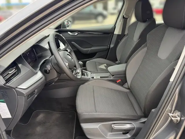Skoda Octavia view 7