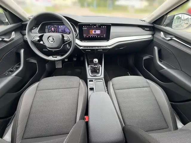 Skoda Octavia view 8