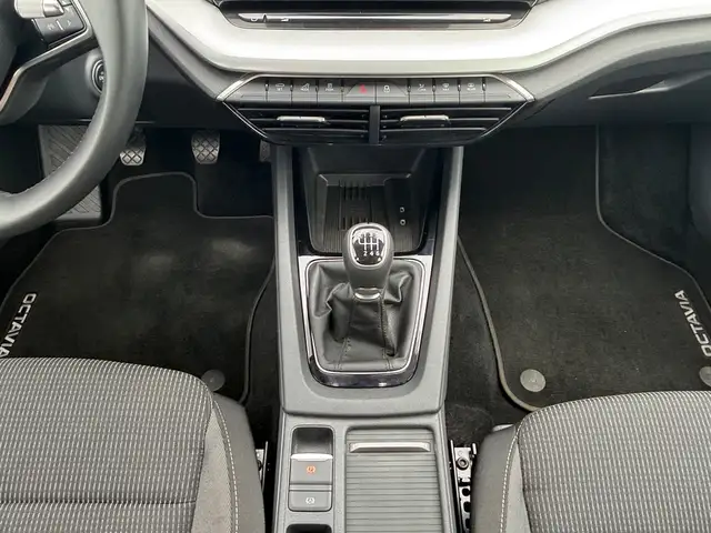 Skoda Octavia view 9