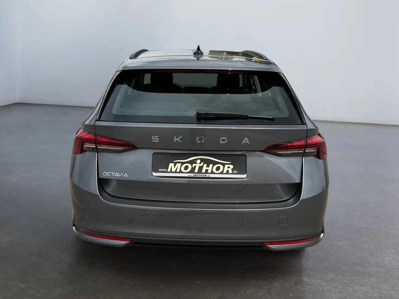 Skoda Octavia Combi Selection 1.5TSI KlimaA PDC KESSY, миниатюра 5