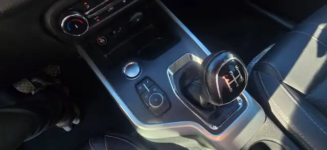 DR Automobiles DR4 view 14