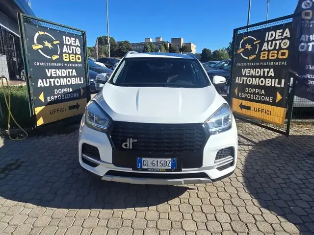 DR Automobiles DR4 view 2