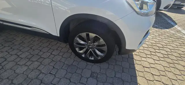 DR Automobiles DR4 view 7